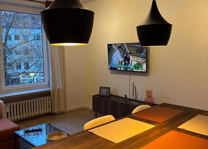 Sienna - And Cozy Kassel